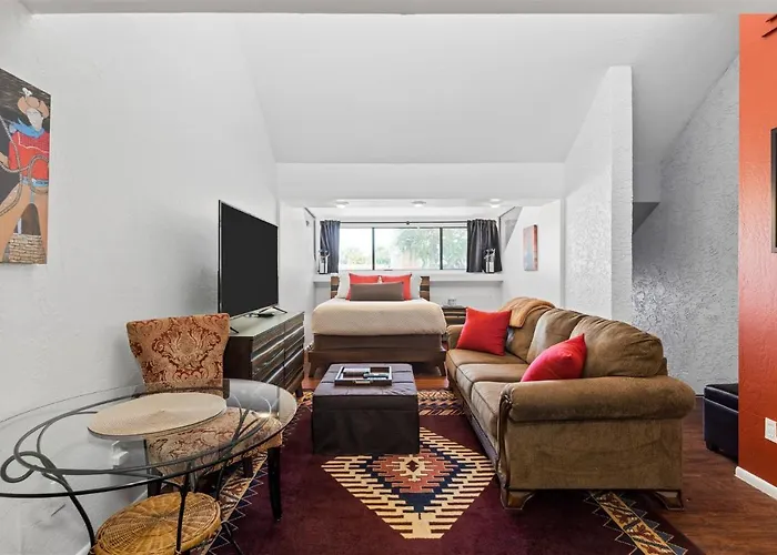Nightlife & Shop Old Town - Unit Scottsdale